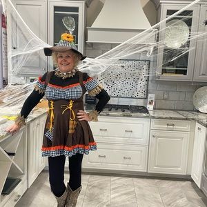 Halloween costume for ladies